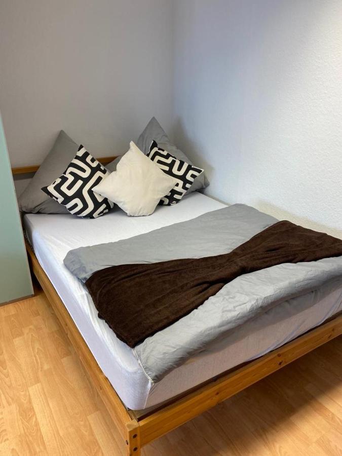 Ferienwohnung Monteurzimmer Karlsruhe Buitenkant foto